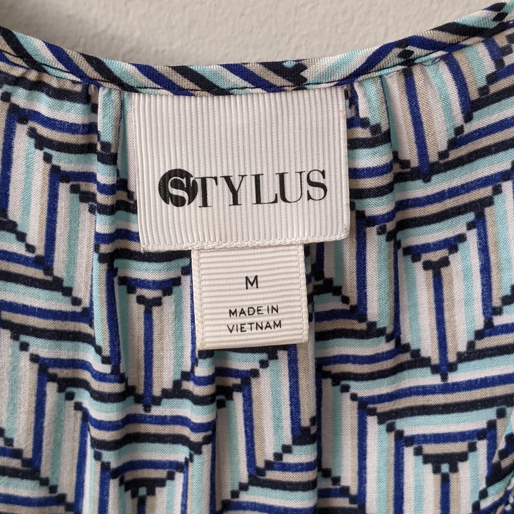 EUC V-neck hi-low top - Picture 2 of 6